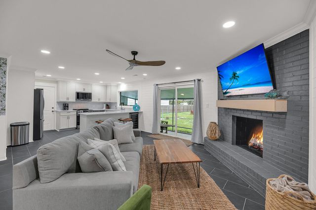 764 Creekside Drive, Charleston, SC 29412