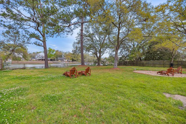 764 Creekside Drive, Charleston, SC 29412