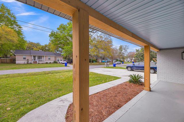 764 Creekside Drive, Charleston, SC 29412