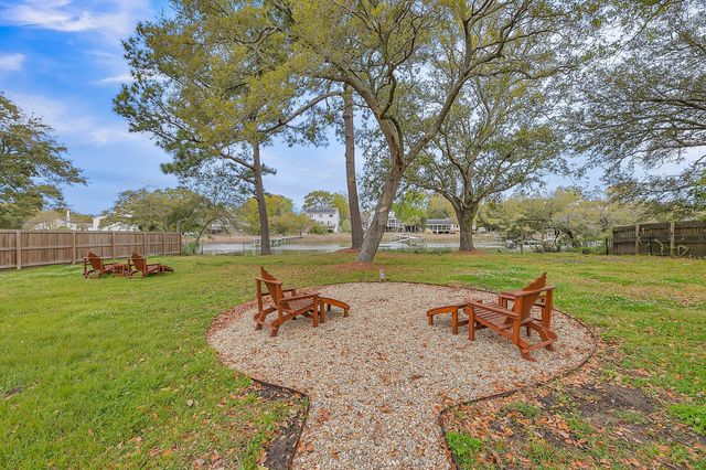 764 Creekside Drive, Charleston, SC 29412