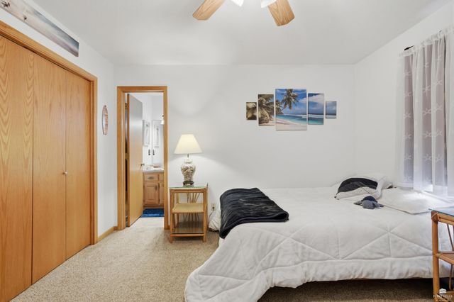 1213 Greystone Place, Manhattan, KS 66503