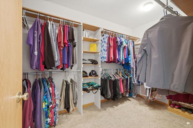 1213 Greystone Place, Manhattan, KS 66503
