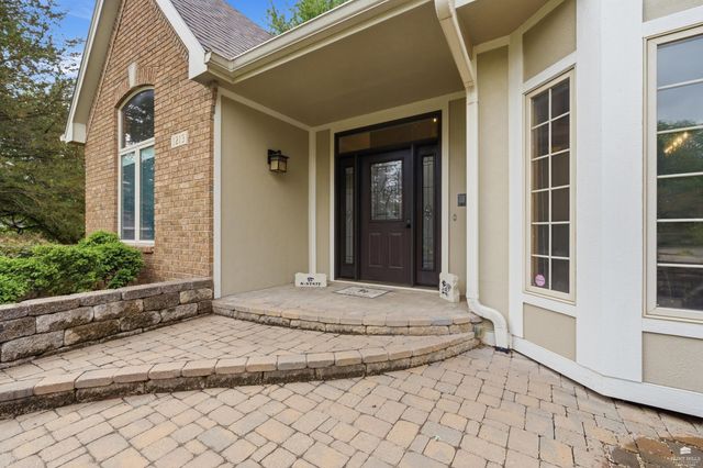 1213 Greystone Place, Manhattan, KS 66503