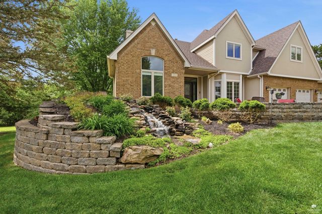 1213 Greystone Place, Manhattan, KS 66503