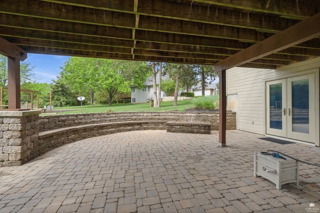 1213 Greystone Place, Manhattan, KS 66503