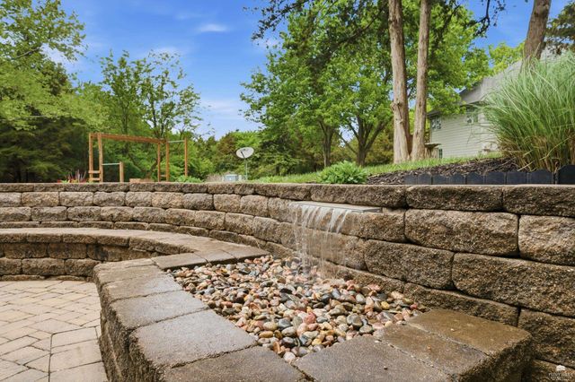 1213 Greystone Place, Manhattan, KS 66503