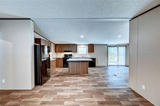 7996 Tawnyberry Lane, Plantersville, TX 77363
