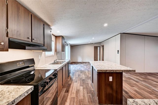 7996 Tawnyberry Lane, Plantersville, TX 77363