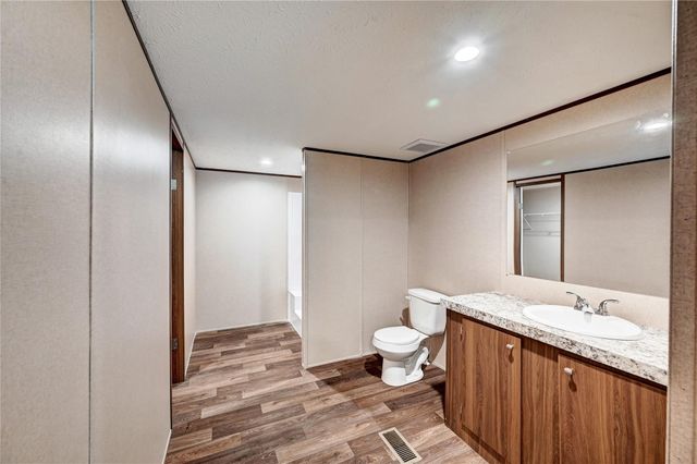 7996 Tawnyberry Lane, Plantersville, TX 77363