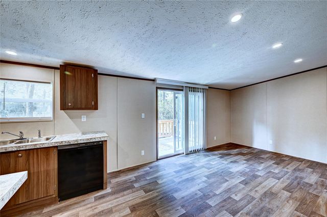 7996 Tawnyberry Lane, Plantersville, TX 77363