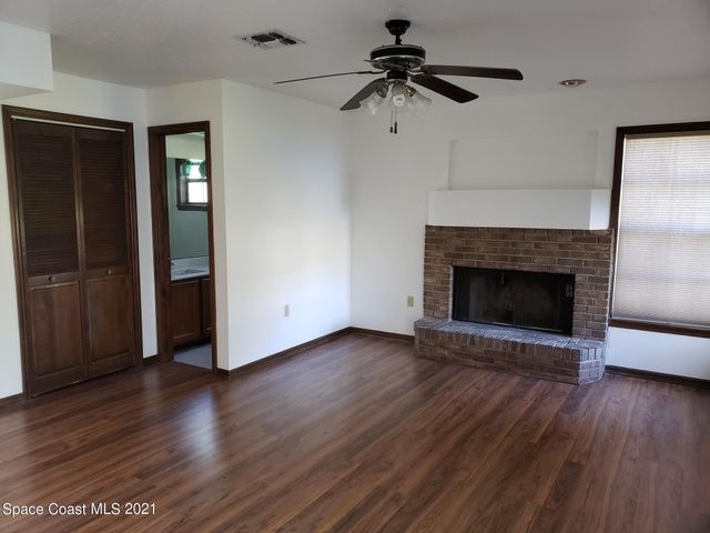 2575 Palm Lake Drive, Merritt Island, FL 32952