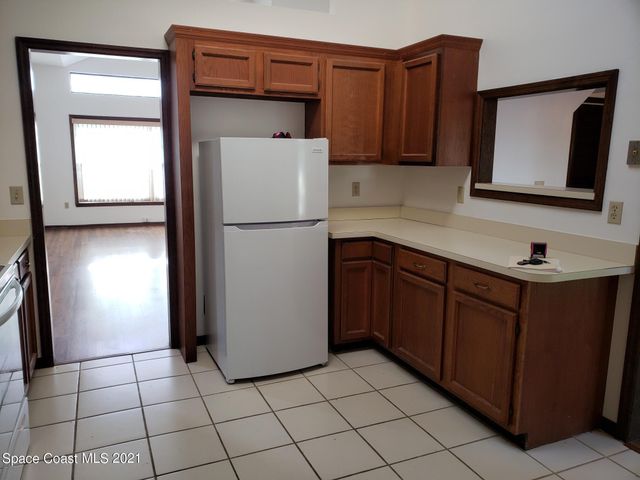 2575 Palm Lake Drive, Merritt Island, FL 32952