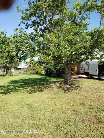2575 Palm Lake Drive, Merritt Island, FL 32952