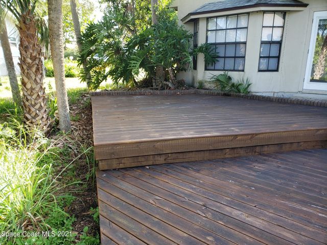 2575 Palm Lake Drive, Merritt Island, FL 32952