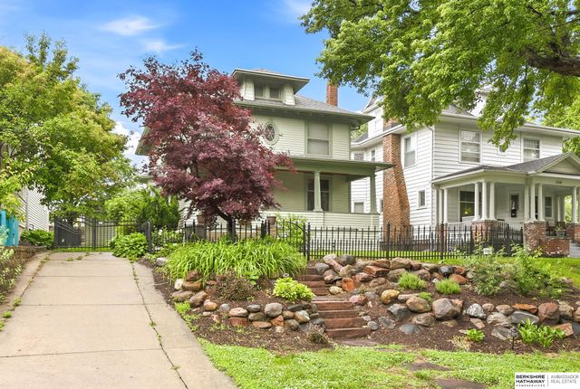 1310 S 35 Avenue, Omaha, NE 68105