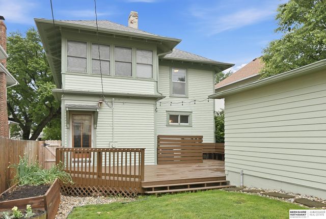1310 S 35 Avenue, Omaha, NE 68105