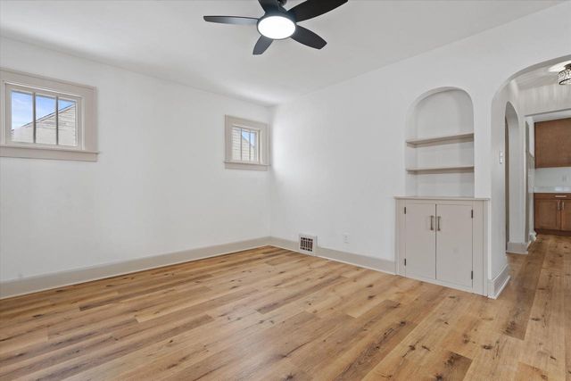 925 Harding AVENUE, Waukesha, WI 53186