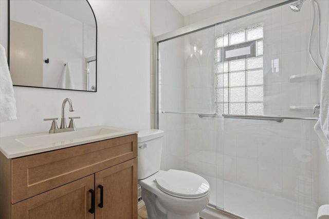 925 Harding AVENUE, Waukesha, WI 53186