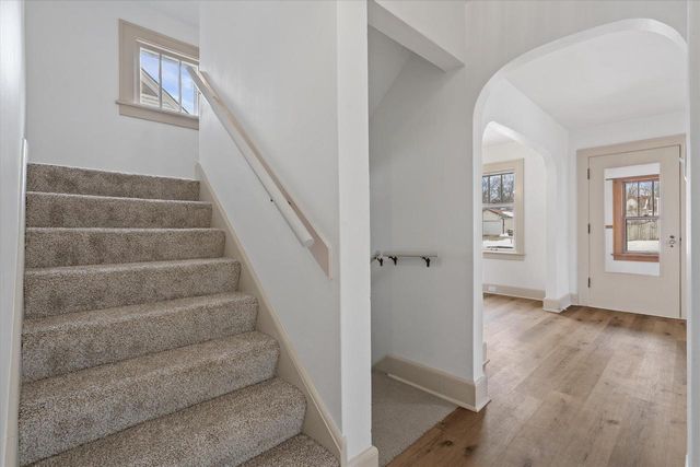 925 Harding AVENUE, Waukesha, WI 53186