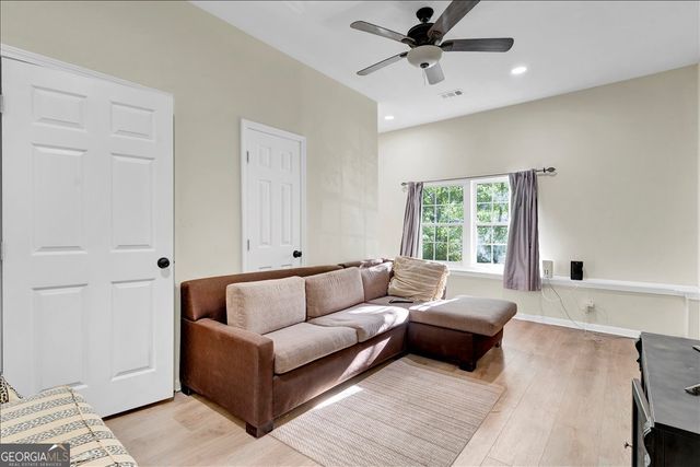 466 Lake Drive, Hapeville, GA 30354