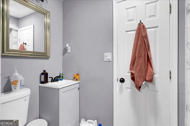 466 Lake Drive, Hapeville, GA 30354