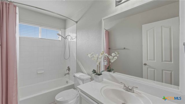 2228 Hazelwood, New Braunfels, TX 78130