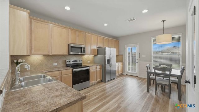 2228 Hazelwood, New Braunfels, TX 78130