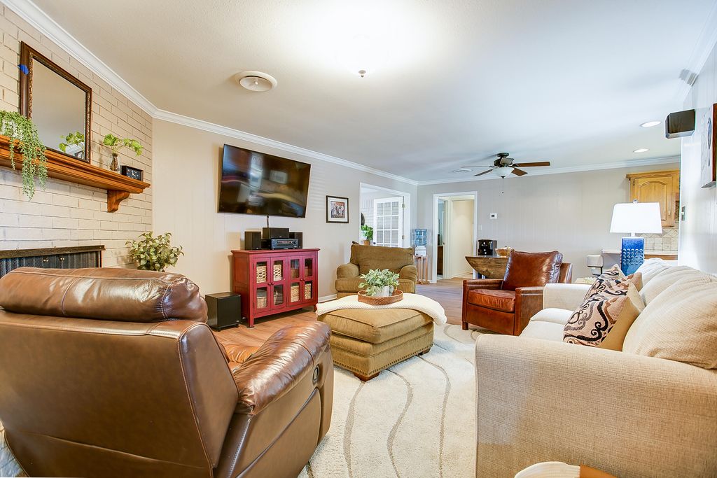Image 11 of property listing at 20 Sierra Camino, Ballinger, TX 76821