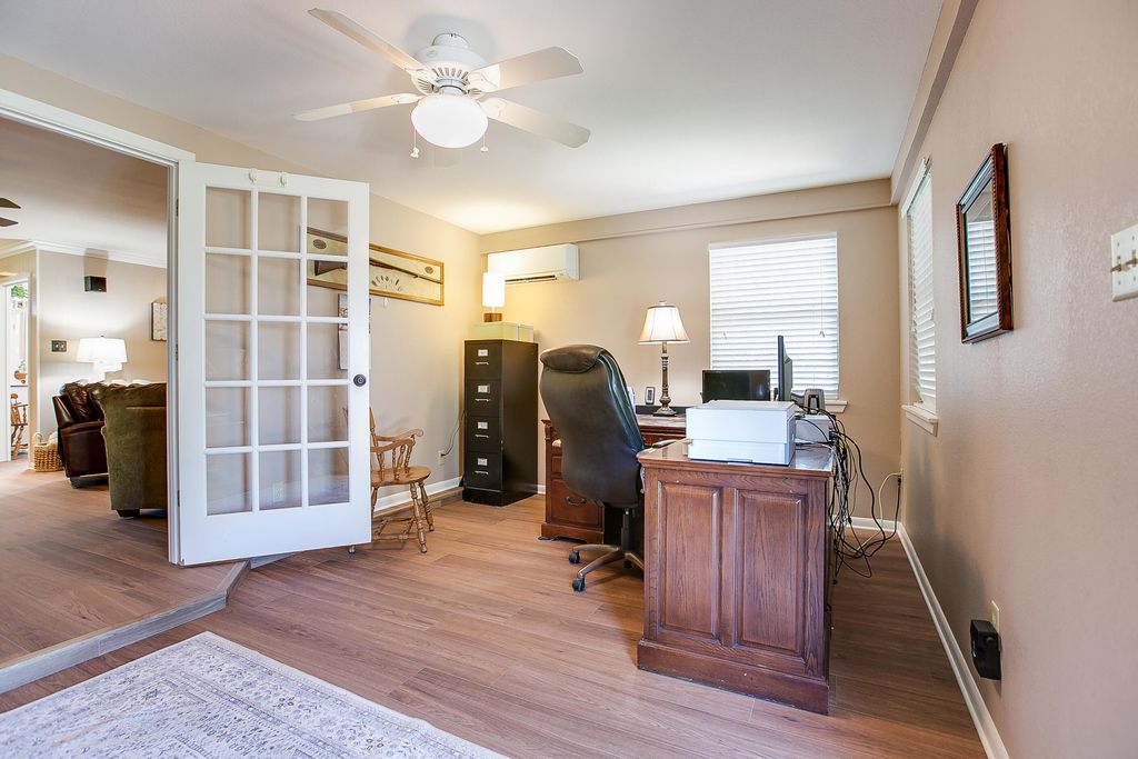 Image 14 of property listing at 20 Sierra Camino, Ballinger, TX 76821