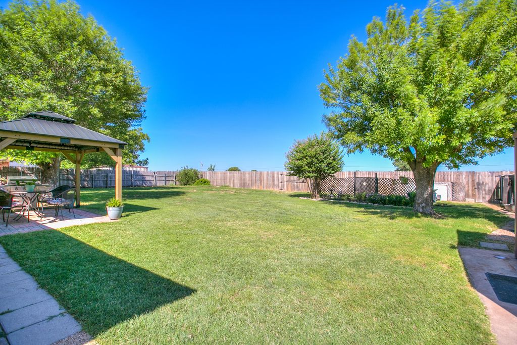 Image 41 of property listing at 20 Sierra Camino, Ballinger, TX 76821