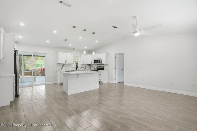 8165 Ridge Road, Weeki Wachee, FL 34613