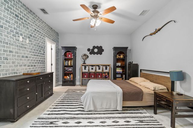 7840 Broomsage Place, Tallahassee, FL 32309