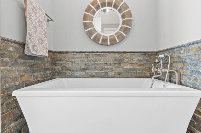 3133 Bay Ridge Drive, Palacios, TX 77465