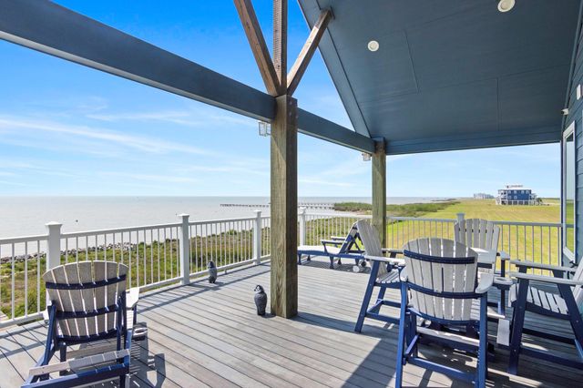 3133 Bay Ridge Drive, Palacios, TX 77465