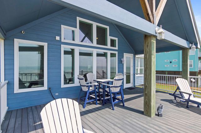 3133 Bay Ridge Drive, Palacios, TX 77465