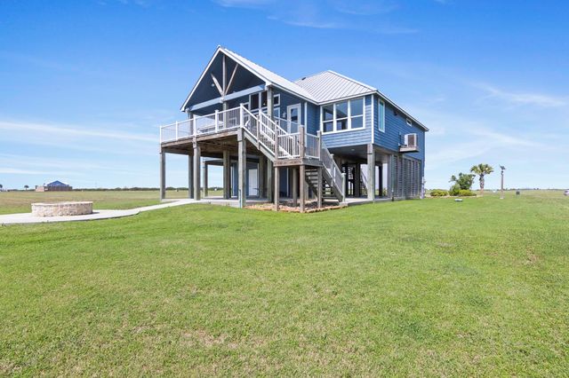 3133 Bay Ridge Drive, Palacios, TX 77465