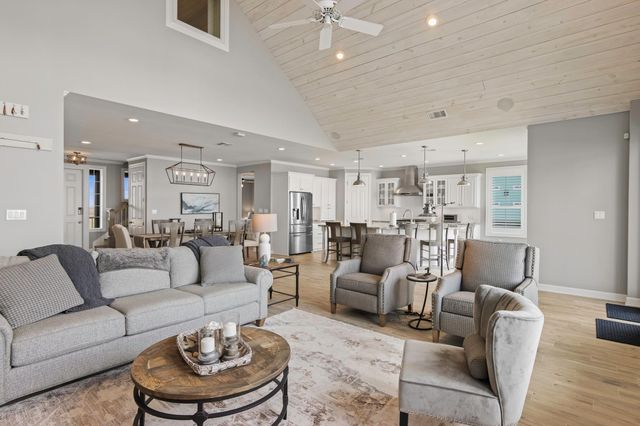 3133 Bay Ridge Drive, Palacios, TX 77465