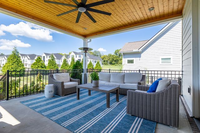 2127 Burgin Dr, Thompsons Station, TN 37179
