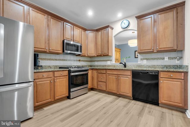 173 SPARROW DR, Hamilton, NJ 08690