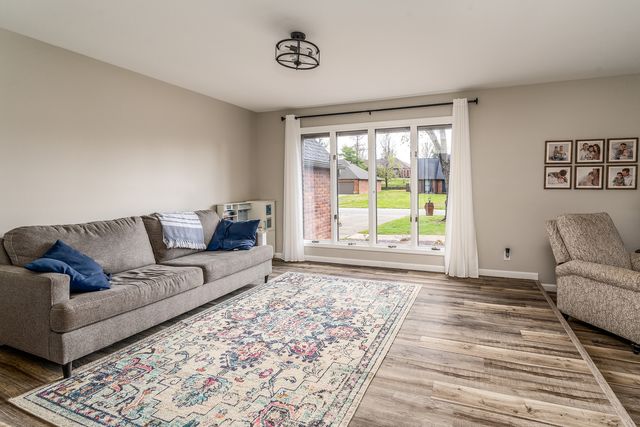 1816 Wolff Drive, Marion, IL 62959