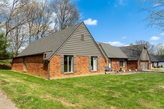 1816 Wolff Drive, Marion, IL 62959