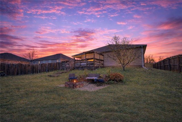 6202 SW Warrington Road, Bentonville, AR 72713