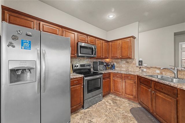 6202 SW Warrington Road, Bentonville, AR 72713