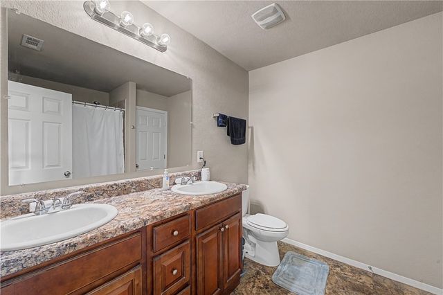 6202 SW Warrington Road, Bentonville, AR 72713