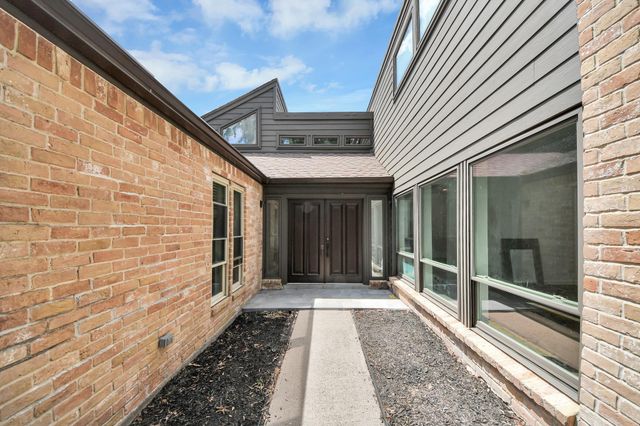 16502 Craighurst Drive, Houston, TX 77059