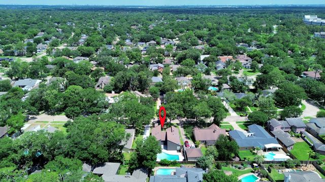 16502 Craighurst Drive, Houston, TX 77059