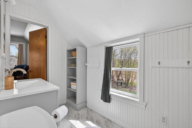 112231 Hutchins Court, Chaska, MN 55318