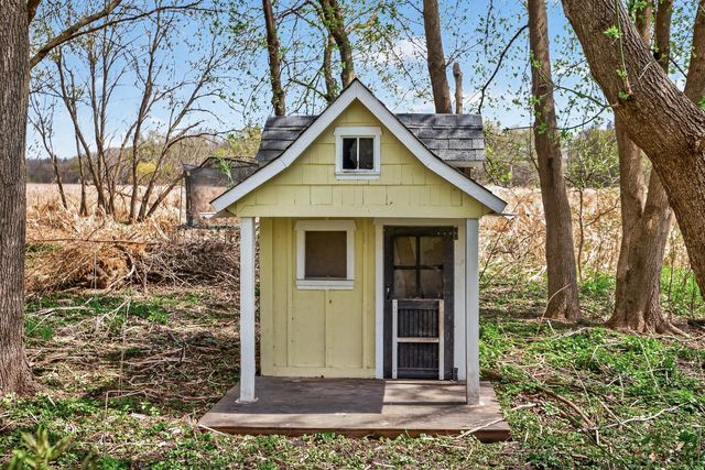 112231 Hutchins Court, Chaska, MN 55318