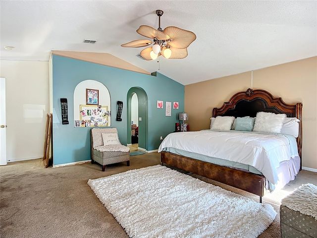 5009 STRADA DRIVE, Winter Haven, FL 33880