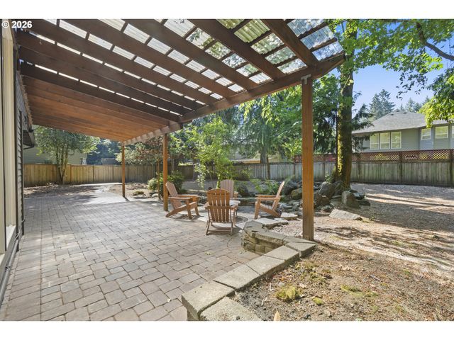 17427 Sw RIVENDELL Dr, Portland, OR 97224